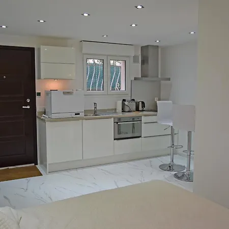 Windsor Apartment